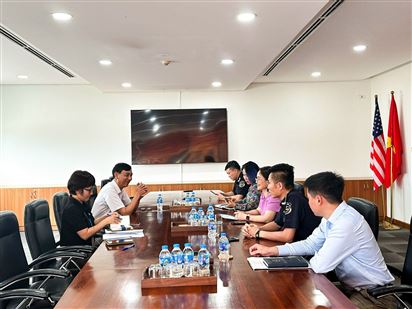 CICT tiếp và làm việc với tạp chí Hải quan